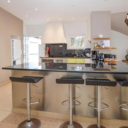 3 Bedroom Cozy In * Erbalunga (Corsica)